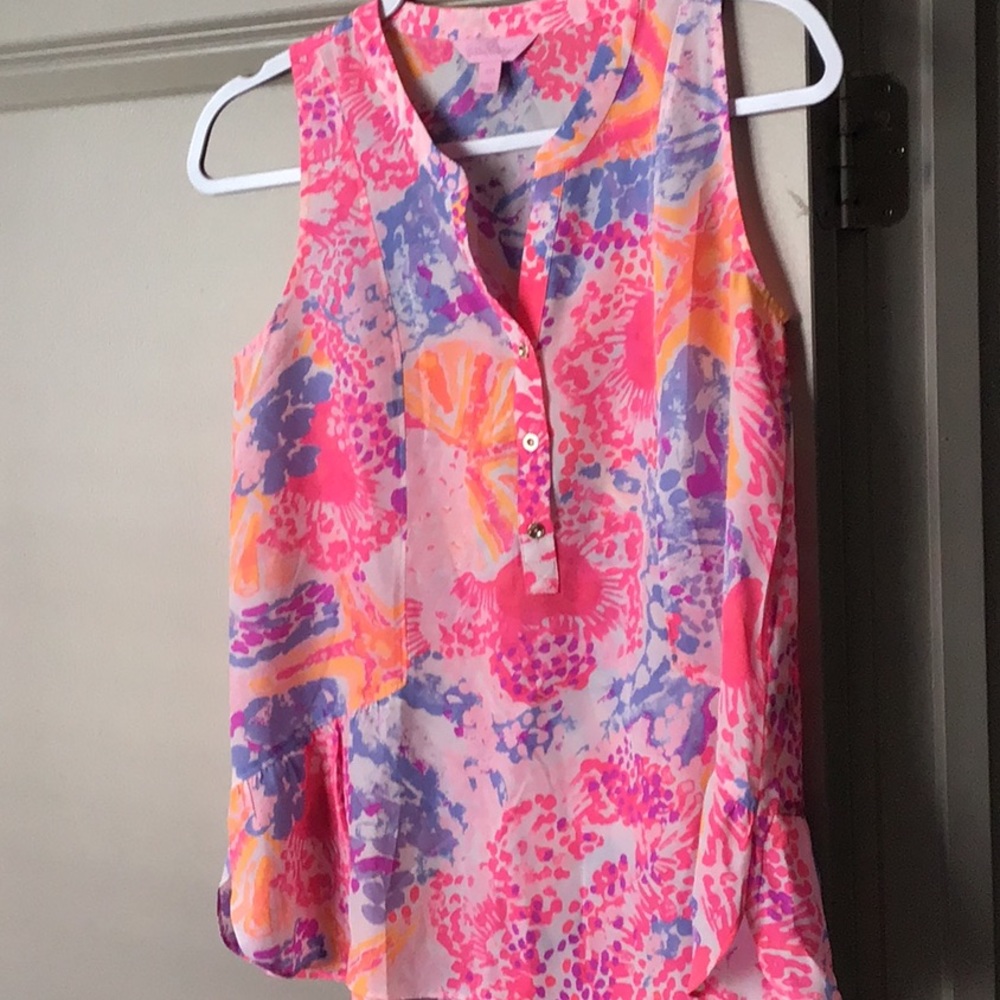 Lily Pulitzer Sleeveless stunning Blouse